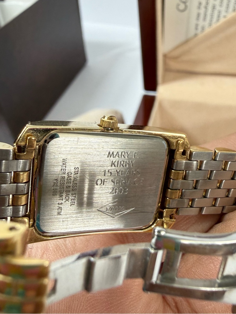 Vintage GENEVE Gold Tank Watch Rectangular Old Money Aesthetic w/ Box - Picture 7 of 9